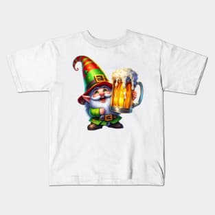 St Patricks Day Gnome Drinking Beer Kids T-Shirt